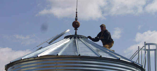 installation of a 50 tonne pellet silo